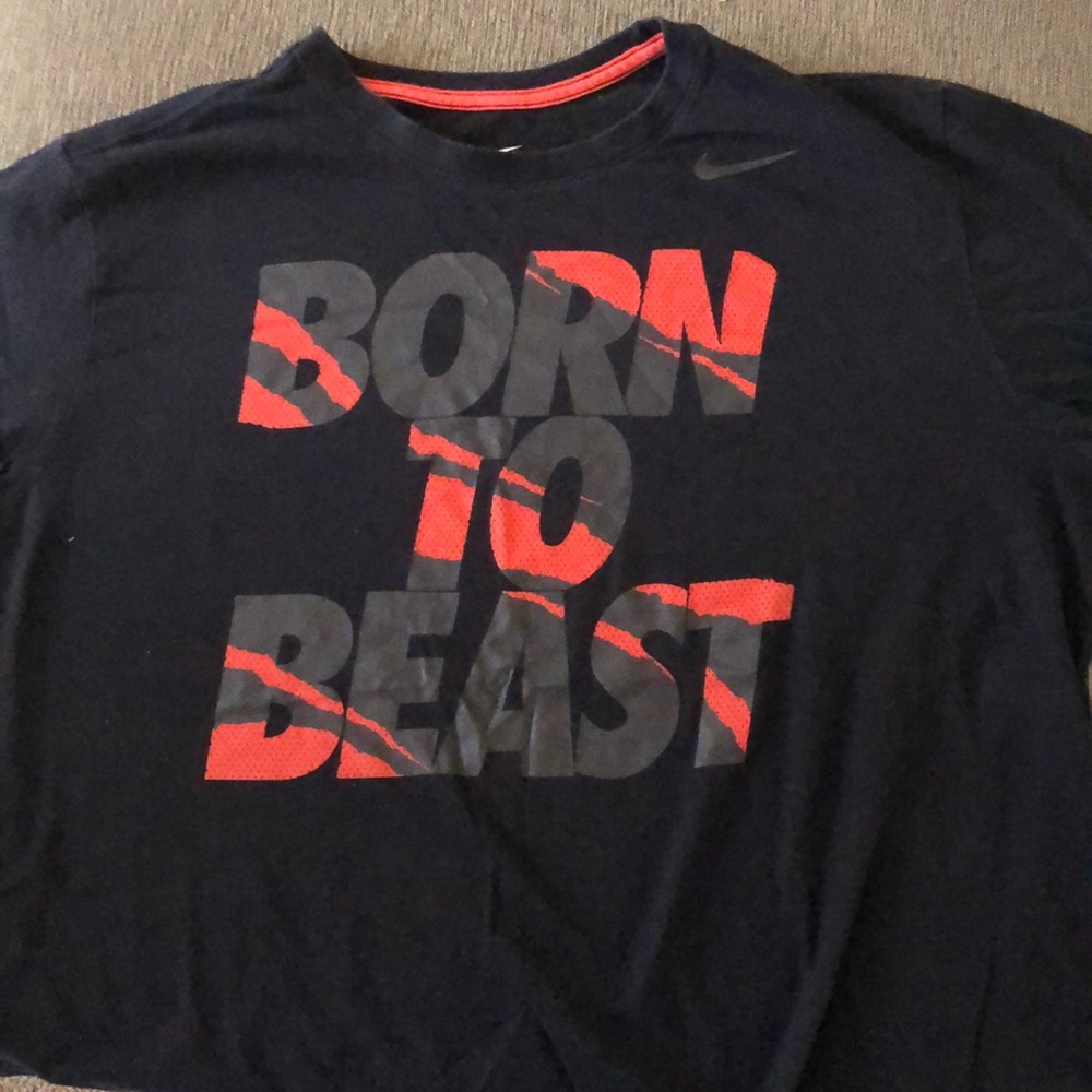 Nike tshirt